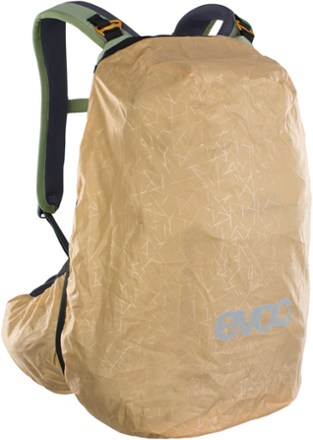 EVOC Trail Pro 16 Pack 8