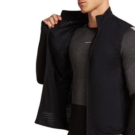 Icebreaker Merino Blend 300 RealFleece Descender Vest - Men's 4