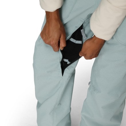 686 Black Magic Bib Snow Pants - Women's 5
