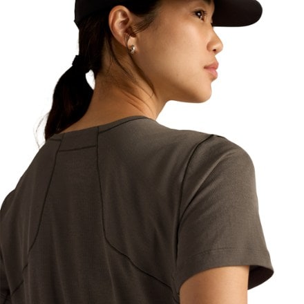 Arc'teryx Sunna Crew T-Shirt - Women's 5