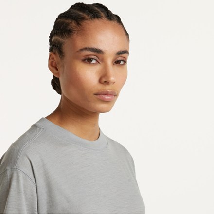 Icebreaker Merino 150 Tech Lite Relaxed T-Shirt - Women's 2