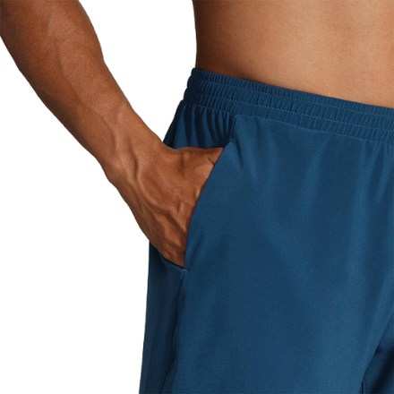 Brooks Run Within 7" Linerless Shorts - Men's 5