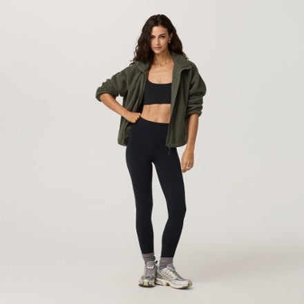 Vuori Alpine Jacket - Women's 4