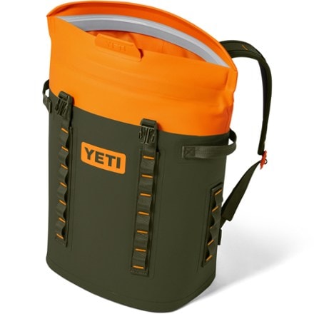 YETI Hopper M20 Backpack Soft Cooler 4