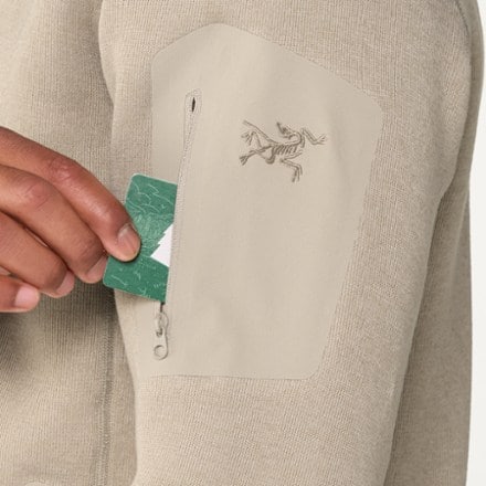 Arc'teryx Covert Half-Zip - Men's 5