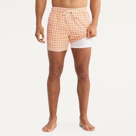 Fair Harbor Bungalow 5" Swim Trunks - Men's 4