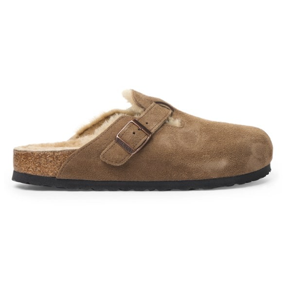 Product Image of color Dark Tea Suede/Sandcastle