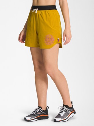 The North Face Trailwear OKT Trail Shorts - Women's 3