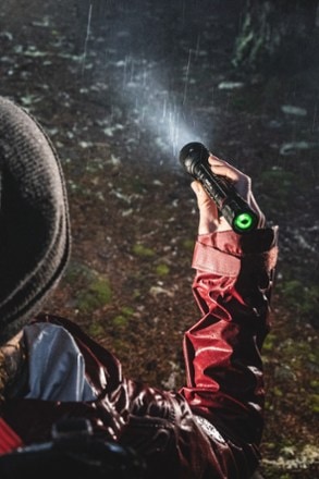 Coast XP14R Professional Series Flashlight 2