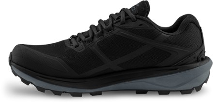Trail running shoes mens waterproof sale