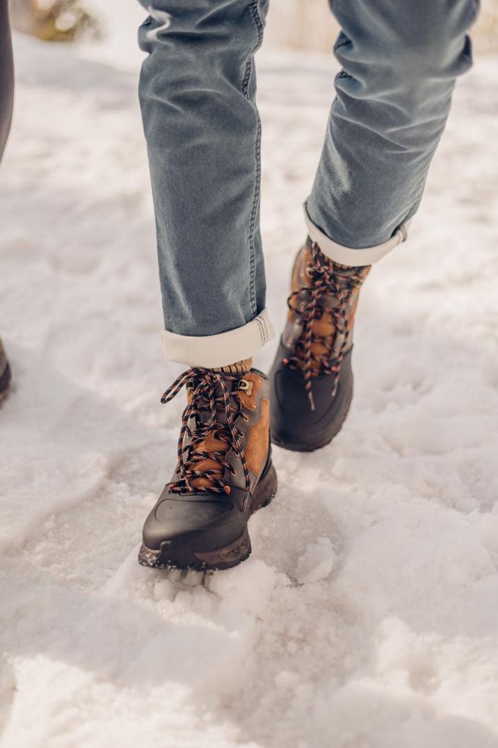 Location Image for Whitetail Mid Boots - Men's