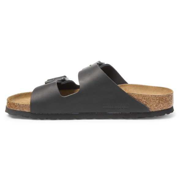 Detail Image of color Black Oiled Leather