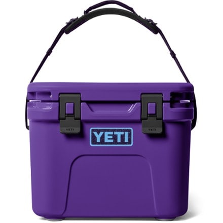 YETI Roadie 15 Hard Cooler 1