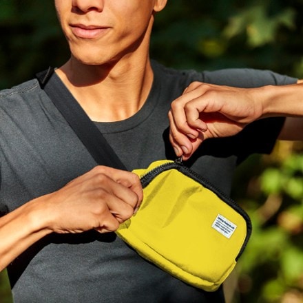 Amphipod R3 Express Convertible Pack 4