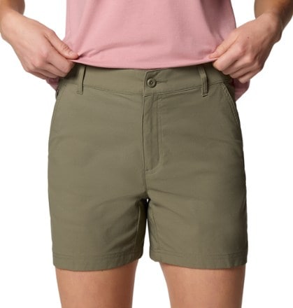 Columbia Leslie Falls Shorts II - Women's 4