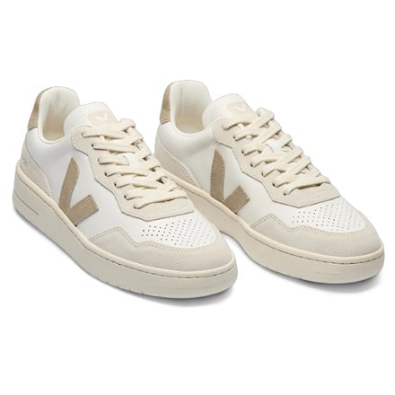 VEJA V-90 Shoes - Women's 1