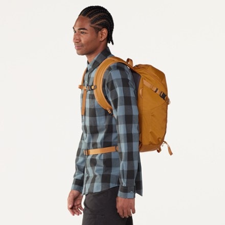 REI Co-op Ruckpack 18 Pack 2