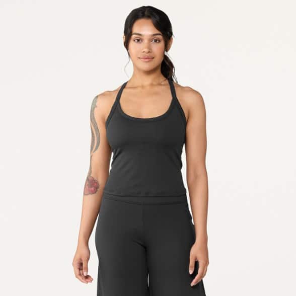 Model info: Height: 5' 6" | Waist: 24" | Wearing size: M