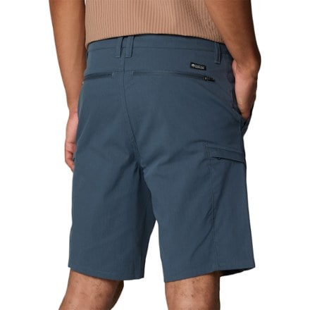 Mountain Hardwear Hardwear AP Cargo 9" Shorts - Men's 6