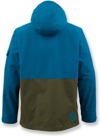 Back view (Pipeline/Keef)