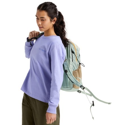 Arc'teryx Mantis 16 Pack 6