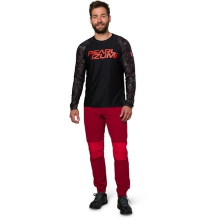 PEARL iZUMi Elevate Long-Sleeve Bike Jersey - Men's 3