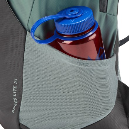 Deuter Speed Lite 21 Pack Water bottle pocket (Water bottle sold separately) (Shale/Graphite)