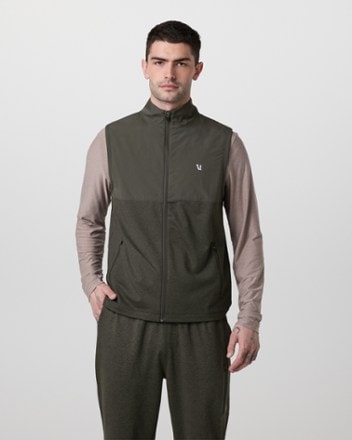 Vuori Sunday Element Vest - Men's 1