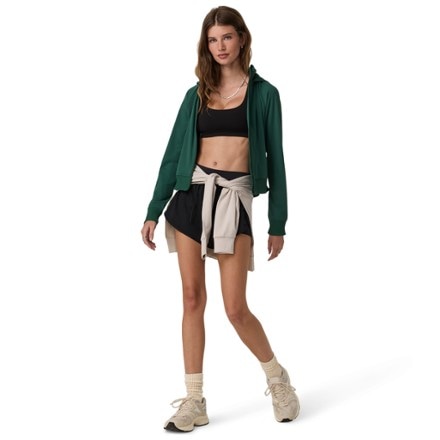 Vuori Daily Speed Shorts - Women's 4