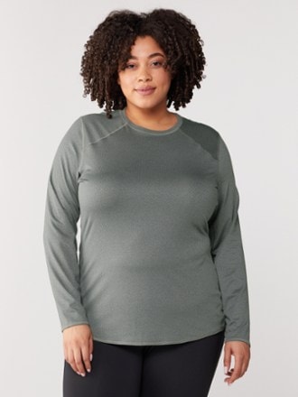 Women's Plus Size Thermal Crew Top & Bottom Set