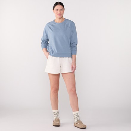 Vuori Long-Sleeve Halo Crew Pullover - Women's 3