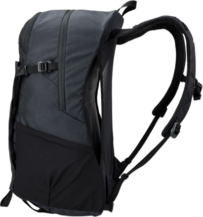 Thule Nanum 25 L Pack 4