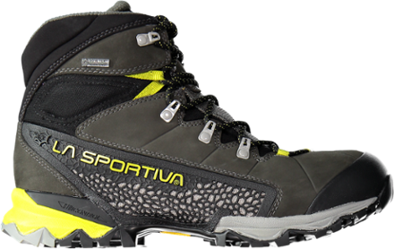 la sportiva hiking boots mens