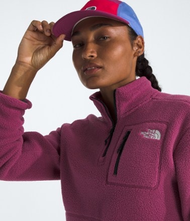 The North Face Yumiori Quarter-Zip Pullover - Women's 4