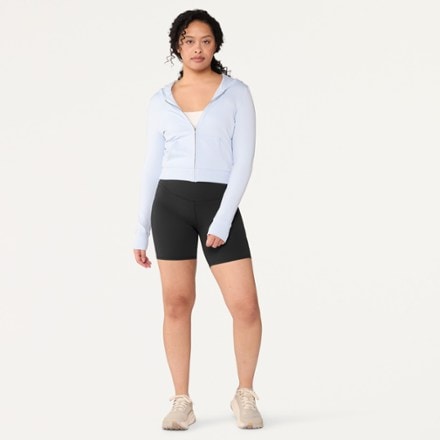 Vuori AllTheForm 6" Pocket Shorts - Women's 3