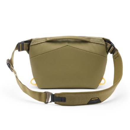 Peak Design Everyday Sling Bag 1