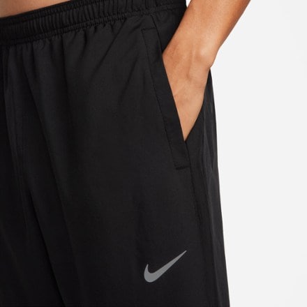Nike Challenger Woven Pants - Men's 5