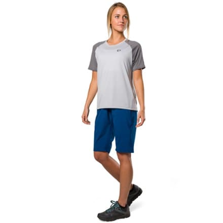 PEARL iZUMi Summit Shell Bike Shorts - Women's 2