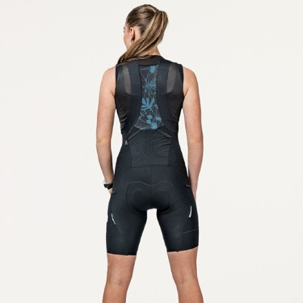 Varlo Roam Cargo Bib Shorts V2 - Women's 2