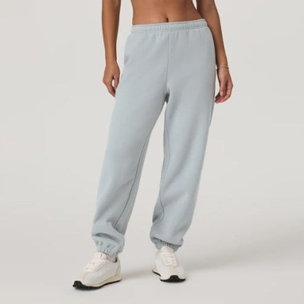 Vuori Restore Classic Sweatpants - Women's 1