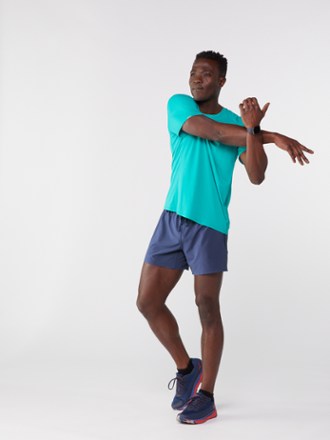 Janji AFO Middle Shorts - Men's 5" Inseam 3