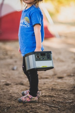 Goal Zero Yeti 200X Portable Power Station 10