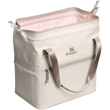 Stanley The All Day Julienne Midi Cooler - 20 Cans/12 Qts. 2