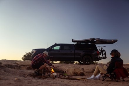 Yakima OverNOut 270 Awning - LH 9