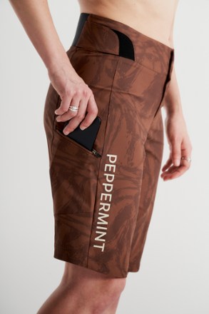 Peppermint Cycling Co. MTB Signature Tech Bike Shorts - Women's 6