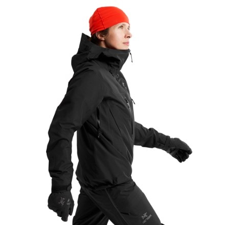 Arc'teryx Alpha SV Jacket - Women's 6