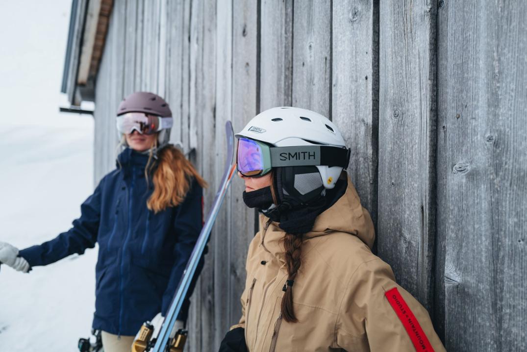 Location Image for Vantage Mips Snow Helmet - Women's