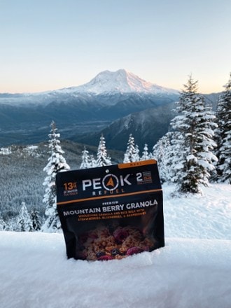 PEAK REFUEL Mountain Berry Granola - 2 Servings 1