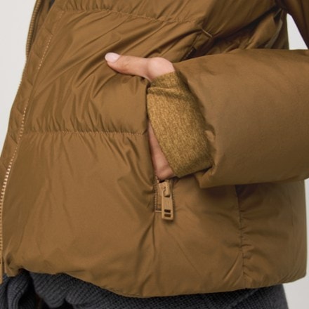 Vuori Alta Down Jacket - Women's 4
