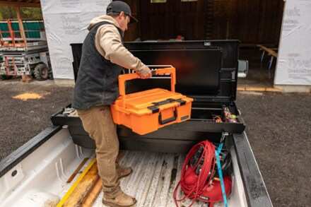 Location Image of color Orange/Black